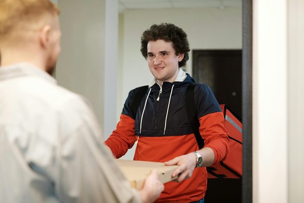 Pizza livraison marseille : offres et dégustation au feu de bois